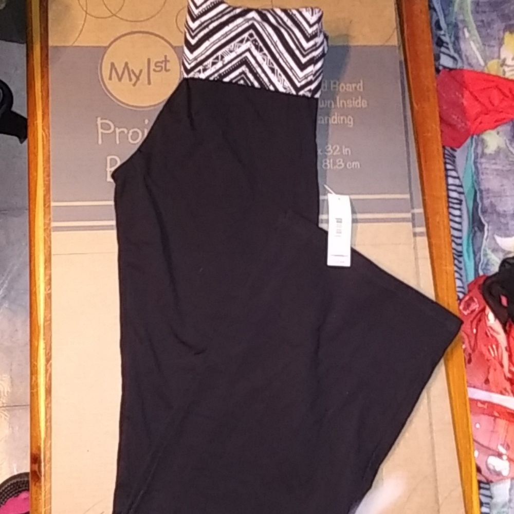 NWT no boundaries yoga pants size S